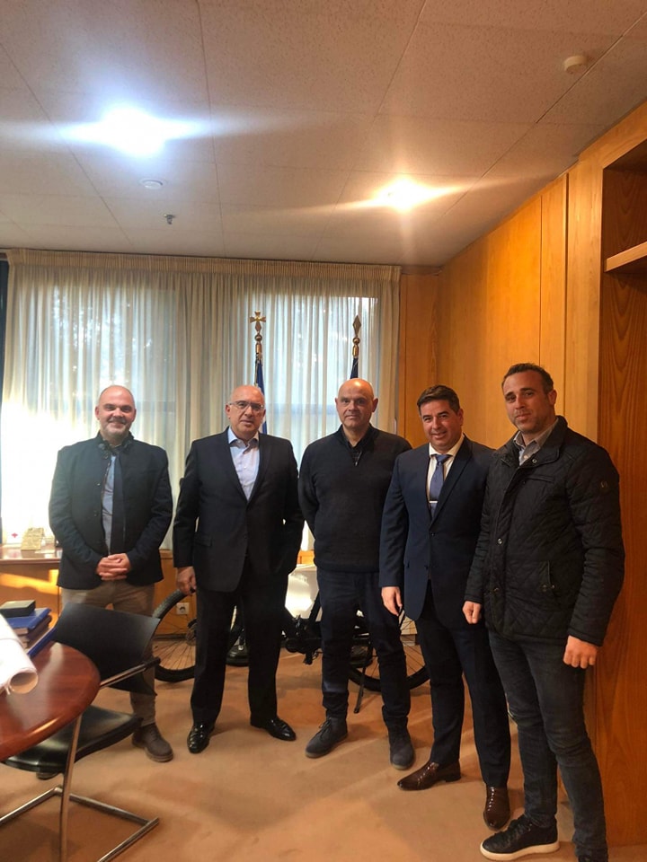 Stephanos Grammenos - Yfypoyrgos Mr Michalis Papadopoulos - Swmateia Kerkyras & Kykladwn.jpg