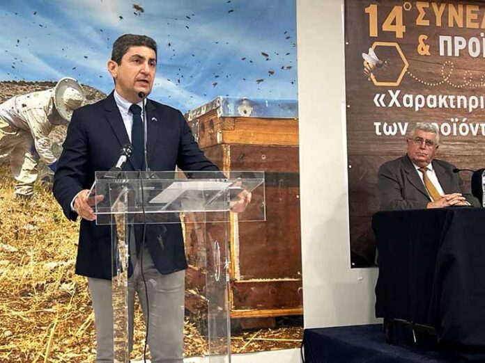 Αυγενάκης-696x522.jpg