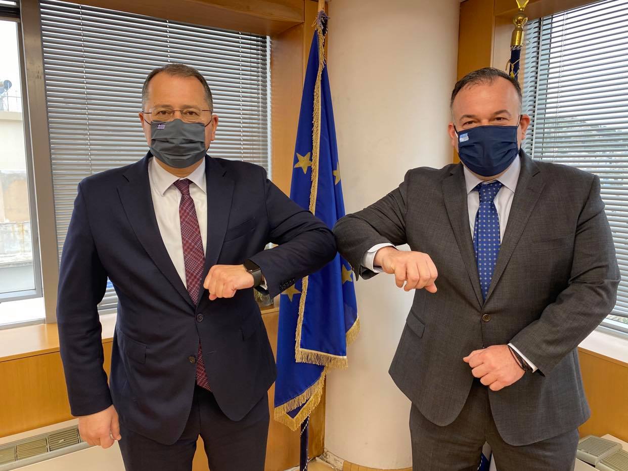 ΠΑΠΠΑΣ ΣΤΥΛΙΟΣ 4.jpg