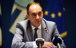 Γ. Πλακιωτάκης: Πλωτά ασθενοφόρα για τα νησιά το καλοκαίρι