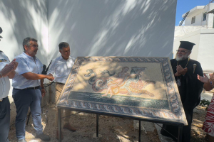 Πιστό αντίγραφο του ψηφιδωτού «Ο Ιππόκαμπος και η Νύμφη» του κ. Δαυίδ Χατζηδαυίδ, θα δημοπρατηθεί το επόμενο χρονικό διάστημα - Τα έσοδα θα διατεθούν για την αναστήλωση της Αγίας Κλαυδίας στο Πυλί.
