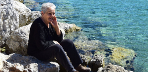 Κυρά Ειρήνη της Κινάρου: «Να μου φτιάξουν το σπιτάκι μου πριν πεθάνω»