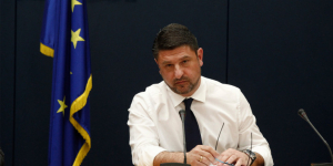 Πού είναι υποχρεωτική η χρήση μάσκας για πολίτες και εργαζομένους, από τη Δευτέρα 4 Μαΐου