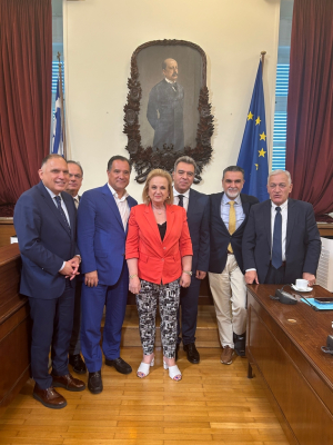 ΜΑΝΟΣ ΚΟΝΣΟΛΑΣ: «Νέα δέσμη κινήτρων για τους γιατρούς που θα υπηρετούν στα νοσοκομεία των νησιών»