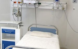 Έκρυθμη η κατάσταση στο νοσοκομείο Λέρου - ΠΟΕΔΗΝ: Έχει μετατραπεί σε hotspot προσφύγων και μεταναστών