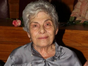 Πέθανε η  μεγάλη Ελληνίδα ποιήτρια Κική Δημουλά