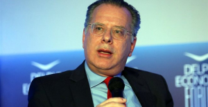 Κουμουτσάκος: Χιλιάδες Σύροι μαζεύονται στη Σμύρνη -Για να περάσουν στα νησιά