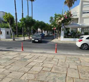Η απάντηση της Δημοτικής Αστυνομίας Κω για τα κολωνάκια στη Β. Γεωργίου