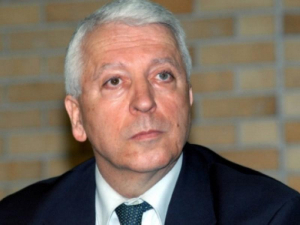 Ο περιφερειάρχης Βορείου Αιγαίου, Κώστας Μουτζούρης στη συνάντηση στο Μαξίμου