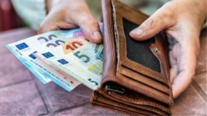 Επίδομα 534 ευρώ: Ξεκινούν οι πληρωμές για τις αναστολές Δεκεμβρίου