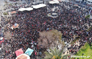 Ειρηνικός ξεσηκωμός στην ΧΙΟ για τα κλειστά κέντρα και την βία των ΜΑΤ. ΦΩΤΟ