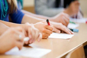 Κορωνοϊός: Πώς θα αναπληρωθούν οι διδακτικές ώρες μετά το κλείσιμο των σχολείων