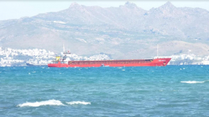 Αποκολλήθηκε το φορτηγό πλοίο VON PERLE που προσάραξε τα ξημερώματα της Κυριακής στην Αμμόγλωσσα