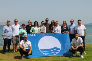 Το Neptune Luxury Resort Βραβεύεται με το Πιστοποιητικό Παραλίας Blue Flag για 22 Συνεχόμενα Έτη