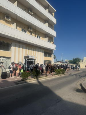 Τεράστιες ουρές και φέτος στον χώρο Σένγκεν στο λιμάνι της Κω