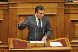 ΜΑΝΟΣ ΚΟΝΣΟΛΑΣ: Θα συνεχιστούν τα έργα ανακατασκευής του λιμανιού στην Κω - Λύθηκε το πρόσκαιρο πρόβλημα