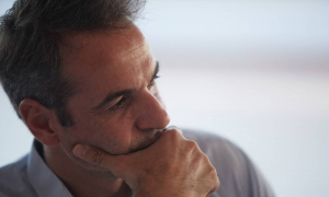 ΣΥΡΙΖΑ: Οδοστρωτήρας ο κ. Μητσοτάκης για τα εργασιακά δικαιώματα