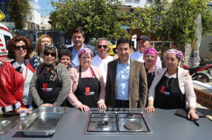 Ο Ασκληπιός Σύλλογος Τοπικής Γαστρονομίας στο μεγάλο φεστιβάλ των παραγωγών της Αλικαρνασσού. ΦΩΤΟ