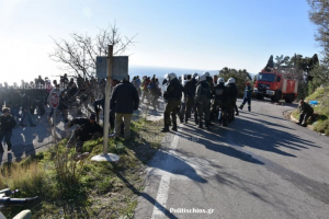 Τα ΜΑΤ συνεχίζουν το &#039;&#039;έργο&#039;&#039; τους στη Χίο - Οργή και αγανάκτηση από τους κατοίκους μπροστά στην βία των ανδρών της αστυνομίας