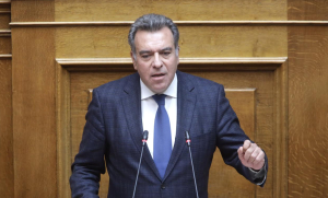ΜΑΝΟΣ ΚΟΝΣΟΛΑΣ: «Ενίσχυση με προσωπικό, νέο εξοπλισμό και υποδομές για τις υπηρεσίες του Πυροσβεστικού Σώματος στα Δωδεκάνησα»