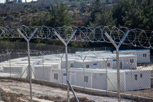 Νότης Μηταράκης: Κανένα κρούσμα κορωνοϊού στα ΚΥΤ των νησιών - Καθημερινοί οι έλεγχοι