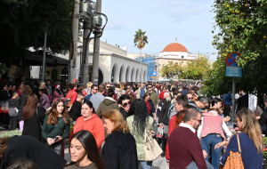Την Κυριακή το Χριστουγεννιάτικο παζάρι στην πόλη της Κω και το Άναμμα του δέντρου στην Κέφαλο