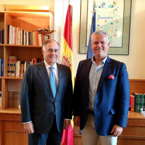 Τουρισμός, ανάπτυξη, παιδεία, υγεία και Η βασίλισσα  της Ισπανίας στην ατζέντα θεμάτων του δημάρχου Λειψών