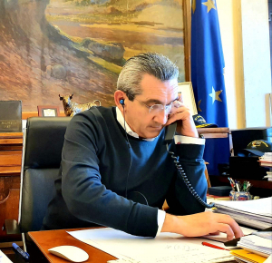 Γ. Χατζημάρκος: Ικανοποιητικό το πρώτο στάδιο αποσυμφόρησης των νησιών με μείωση διαμενόντων στα ΚΥΤ Κω και Λέρου