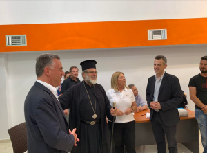 Ο Σεβασμιώτατος Μητροπολίτης Κώου και Νισύρου στο εκλογικό κέντρο της Δύναμης Αλλαγής-ΚΩΣ 2023