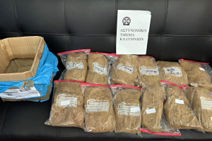 Συνελήφθησαν τρεις ημεδαποί για λαθρεμπόριο καπνού στην Κάλυμνο