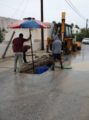 Ζημιά σε αγωγό της ΔΕΥΑΚ στο Ψαλίδι! ΦΩΤΟ