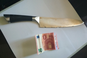 Σύλληψη 33χρονου για ληστεία στην Κάλυμνο- Με την απειλή μαχαιριού αφαίρεσε 10 ευρώ από ξενοδόχο