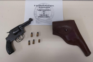 Συνελήφθη 28χρονος στη Κω με περίστροφο - Η ανακοίνωση της αστυνομίας