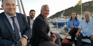 Η έκπληξη των ψαράδων στον Βορίδη όταν αναχωρούσε από Κάλυμνο