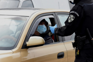 Μάσκα για κορωνοϊό στο αυτοκίνητο - Τι ισχύει - Ποιοι εξαιρούνται