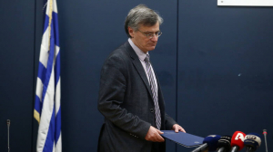 Καθηγητής Σ. Τσιόδρας: Να μη συρρέουν οι πολίτες χωρίς λόγο στις νοσοκομειακές δομές - Κινδυνεύουν να εκτεθούν και να εκθέσουν στον ιό