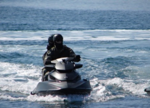 Καταδίωξη θαλάσσιου jet ski στην Κω -Συνελήφθη ο διακινητής της αλλοδαπής