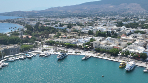 Κλειστή σήμερα, από τις 18:00 έως τις 20:00, η παραλιακή οδός Ακτή Κουντουριώτη, για την έκθεση των δύο Ευρωπαϊκών τροπαίων, Champions League Νέων και Conference League Ανδρών του Ο.Σ.Φ.Π.