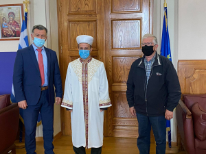 Τον αποχωρήσαντα από την Κω, Σοφολογιότατο Ιμάμη Σερίφ Σουκρή Δαμάδογλου, αποχαιρέτησε ο Δήμαρχος Θεοδόσης Νικηταράς