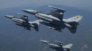Αιγαίο: 40 τουρκικές παραβιάσεις και 16 εικονικές αερομαχίες