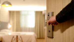 Αναρτήθηκε η πρόκληση εκδήλωσης ενδιαφέροντος για την προσφορά τουριστικών καταλυμάτων προς μίσθωση, για την αντιμετώπιση ενδεχόμενων κρουσμάτων Covid – 19