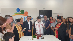 Σε μια σεμνή τελετή ο αγιασμός του εκλογικού κέντρου της «Ισχυρής Κω», στην πόλη της Κω