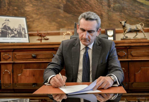 Γ. Χατζημάρκος για μεταναστευτικό: Η κοινωνία του Νοτίου Αιγαίου, γνωρίζει καλά ποιοι εγκλώβισαν χιλιάδες μετανάστες στα νησιά μας