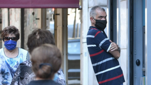 Κορωνοϊός: Υποχρεωτική η χρήση μάσκας σε επιχειρήσεις, καταστήματα και Δημόσιο - Οι ΚΑΔ