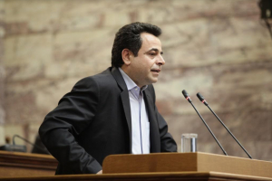 Ν. Σαντορινιός: Με φωτογραφική Σύμβαση του Υπουργείου Μετανάστευσης και με κλειστού τύπου πλοία, η μεταφορά υπεράριθμου αριθμού προσφύγων και μεταναστών από τα νησιά, εν μέσω πανδημίας. Ερώτηση προς τον Υπουργό