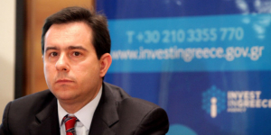 Μεταναστευτικό: Παγώνουν για μια εβδομάδα οι επιτάξεις εκτάσεων στα νησιά. Τι δήλωσε ο Υπουργός Μετανάστευσης Νότης Μηταράκης