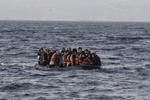 42 παράνομοι μετανάστες σήμερα το πρωί στο Ψαλίδι- Γιατί παρατηρείται «απόβαση» παράνομων μεταναστών και  προσφύγων στα νησιά