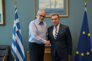 Συνάντηση του Μάνου Κόνσολα με τον Υπουργό Ναυτιλίας και Νησιωτικής Πολιτικής, Χρήστο Στυλιανίδη για όλα τα θέματα της ακτοπλοΐας και των νησιών