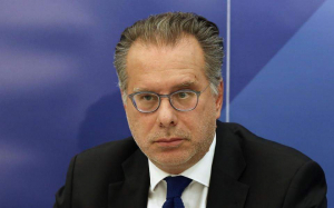 Γ. Κουμουτσάκος: Η Τουρκία δεν ανέστειλε την κύρια συμφωνία για το προσφυγικό