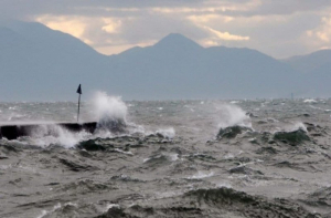 Ισχυροί άνεμοι εντάσεως έως 8 μποφόρ σήμερα Δευτέρα στην περιοχή μας, σύμφωνα με ανακοίνωση του Λιμεναρχείου Κω